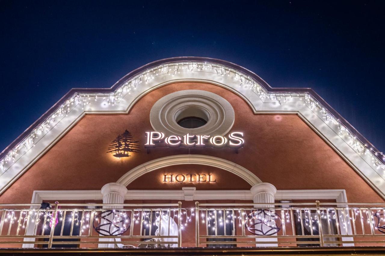 Petros Hotel Bukovel Bagian luar foto