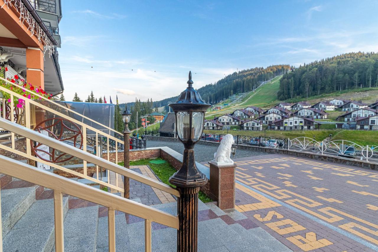 Petros Hotel Bukovel Bagian luar foto