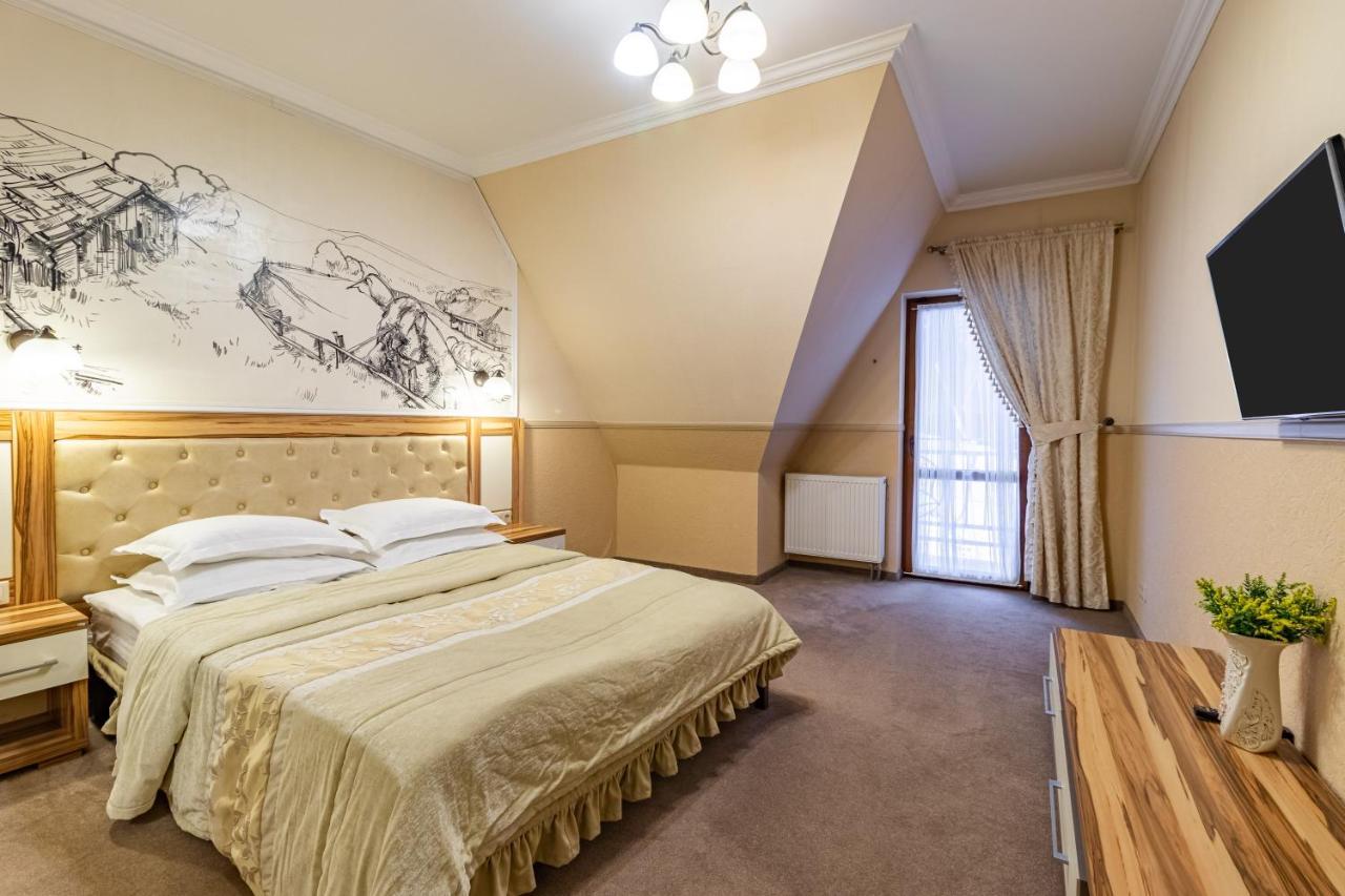 Petros Hotel Bukovel Bagian luar foto