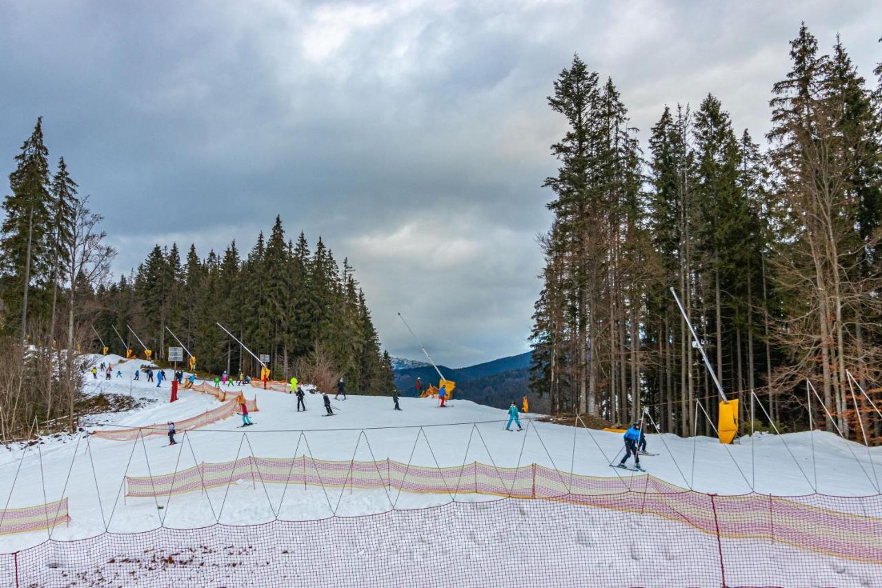 Petros Hotel Bukovel Bagian luar foto