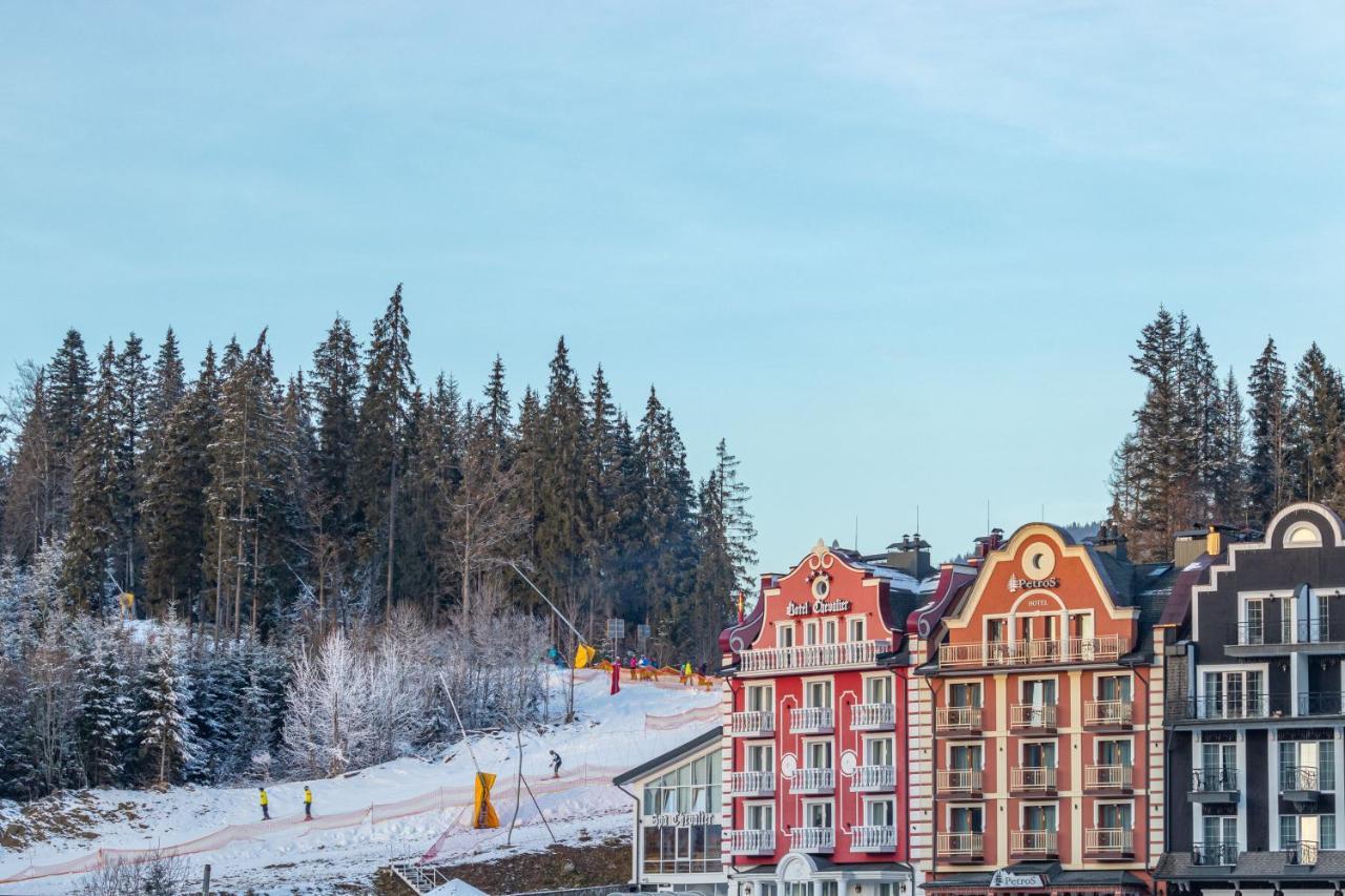 Petros Hotel Bukovel Bagian luar foto
