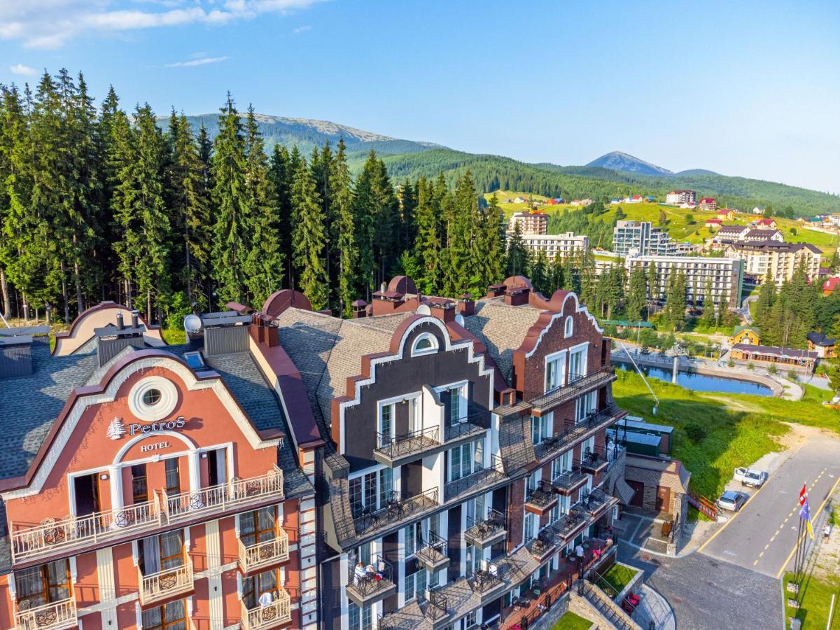 Petros Hotel Bukovel Bagian luar foto
