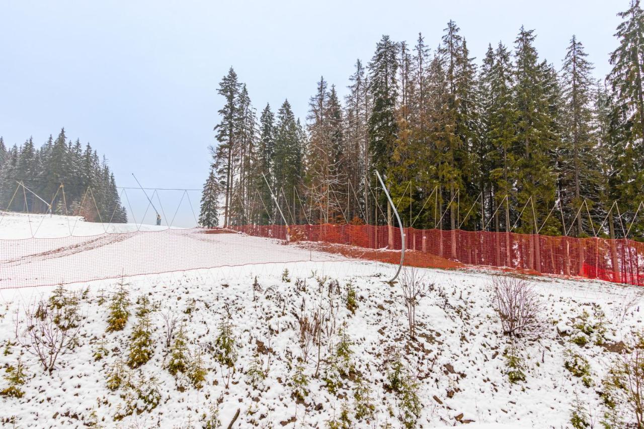 Petros Hotel Bukovel Bagian luar foto