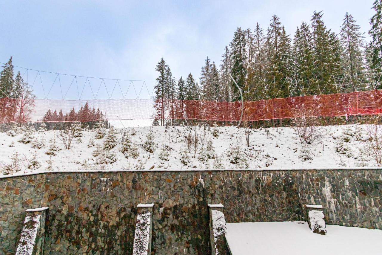 Petros Hotel Bukovel Bagian luar foto